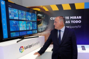 El presidente de LaLiga, Javier Tebas, en un estudio de la nueva plataforma televisiva.-EL PERIÓDICO