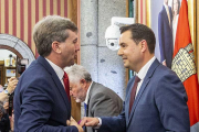 Javier Lacalle y Daniel de la Rosa, ayer, en el Ayuntamiento.-SANTI OTERO