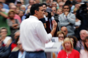 Pedro Sánchez, durante un mitin el pasado jueves en Bilbao.-EFE / LUIS TEJIDO