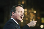 El primer ministro británico, David Cameron, ofrece un discurso en la conferencia anual de la Confederación de la Industria Británica en Londres (Reino Unido).-EFE / ANDY RAIN