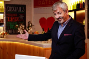 Carlos Sobera, ejerciendo de anfitrión en 'First dates'.-MEDIASET / ROBERTO GARVER