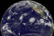Los huracanes Kilo, Ignacio y Jimena, en el Pacífico central.-Foto: NOAA