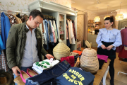 Leticia Martinez y Aitor Colmenero, creadores de la firma Milé de ropa para mujer en la localidad de Paredes de Nava(Palencia)