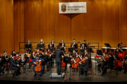 La Joven Orquesta Sinfónica de Burgos (JOSBu) celebra su décimo aniversario en el Teatro Principal. SANTI OTERO
