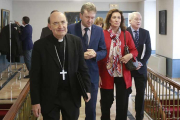 Fidel Herráez, Javier Lacalle, Josefa García Cirac y Antonio Miguel Méndez Pozo a su entrada de la reunión sobre el VIII centenario.-RAÚL G. OCHOA