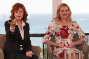Susan Sarandon (izquierda) y Geena Davis, durante el debate sobre mujeres y cine organizado en el marco del festival de Cannes.-AGENCIAS / CANNES