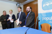 Vázquez, Cortés, Ibáñez y López, procuradores del PP por Burgos, ayer, en la rueda de prensa.-RAÚL G. OCHOA