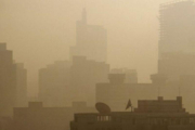 Una ciudad china con altos niveles de contaminación.-