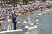 Benidorm es uno de los destinos donde se pueden encontrar las oportunidades que ya no hay en Cádiz, Ibiza o Menorca.-ECB
