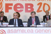 José Luis Sáez (FEB), MiguelCardenal (CSD) yFranciscoRoca (ACB), ayer, durante la Asamblea General de laFederación Española.-FEB