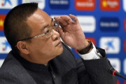 Chen Yansheng, el pasado enero en la sala de prensa del estadio de Cornellà-El Prat.-AFP / LLUIS GENE