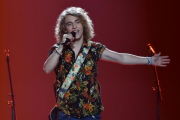 Manel Navarro, durante su actuación en el Festival de Eurovisión, en Kiev, en representación de TVE.-SERGEI SUPINSKY