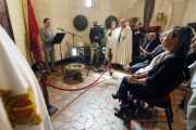 Lectura pública del Cantar del Mío Cid en el Arco de Santa María el año pasado.-RAÚL G. OCHOA