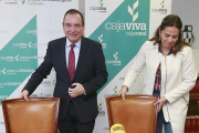 Sobremonte y Barriuso presentaron ayer la iniciativa conjunta en favor del emprendimiento joven.-RAÚL OCHOA