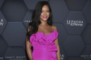 La cantante Rihanna posa antes de un evento de su marca de cosméticos, Fenty Beauty.-EVAN AGOSTINI (AP)