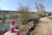 Imagen de la obra de reparación del viaducto del AVE a su paso por Frandovínez.-ISRAEL L. MURILLO