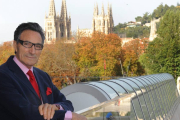 Jaime Manrique presentará mañana en Burgos su novela en un acto en el Hotel NH Burgos a las 20.30 horas.-ISRAEL L. MURILLO
