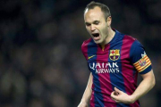 Andrés Iniesta celebra su gol ante el Villarreal en la ida de semifinales de Copa.-Foto: EFE / ALEJANDRO GARCÍA