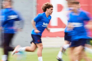 Griezmann, en un entrenamiento del Barça en la ciudad deportiva.-EFE / ALEJANDRO GARCÍA