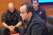 El acusado, durante la sesión de ayer del juicio que se celebra en Vitoria.-ARABA PRESS