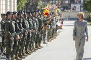 La ministra pasa revista a las tropas en 'San Marcial'-ISRAEL L. MURILLO