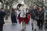 El Obispillo recorrió el paseo del Espolón a lomos de un caballo blanco como manda la tradición centenaria-Raúl G. Ochoa