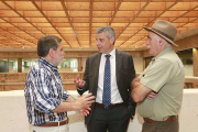 Gutiérrez, Benhamou y Carbonell, antes de la presentación.-RAÚL G. OCHOA