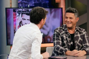 Pablo Motos y Alejandro Sanz, en 'El hormiguero'.-ATRESMEDIA