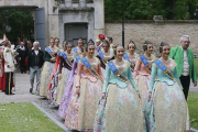 Llegada de la corte de las falleras valencianas.-RAÚL G. OCHOA