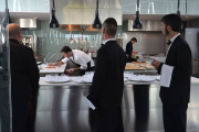 Las cocinas de Bodegas Buezo están lideradas por Javier Corral.-ECB