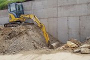 La localidad tiene en marcha varias obras de pavimentación, a las que esperan se sume pronto la siguiente que se licitará en breve.-ECB