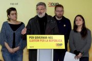 Los cuatro diputados de la CUP en el Parlament surgido de la elecciones del 21 de diciembre.-/ TONI ALBIR (EFE)