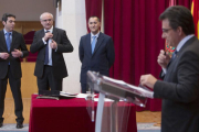 Delgado, Salazar y Bello escuchan la intervención del rector, Alfonso Murillo.-RAÚL G. OCHOA
