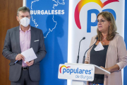 Renedo y Lacalle, ayer en la sede del PP. SANTI OTERO