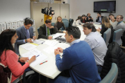 Imagen de la primera reunión de constitución de la comisión, el pasado 20 de octubre.-ISRAEL L. MURILLO