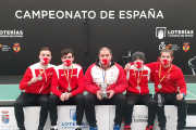 Equipo absoluto de espada del Saesbu que logró la plata nacional. ECB