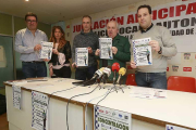 Los representantes locales de los sindicatos que integran la plataforma anunciaron ayer las movilizaciones.-RAÚL G. OCHOA