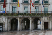 Vista exterior del Ayuntamiento de Burgos. ECB