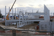 La entrada principal de la planta de Campofrío, en obras.-RAÚL OCHOA