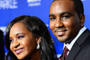 Bobbi Kristina Brown y su novio Nick Gordon a su llegada al estreno de "Sparkle" en el teatro chino de Grauman en el 2012.-Foto: FRAZER HARRISON / AFP