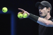 Andy Murray, durante su partido con Wawrinka.-EFE / FACUNDO ARRIZABALAGA