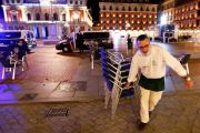 Castilla y León se encamina hacia el cierre para protegerse del puente de los santos. J. M. LOSTAU