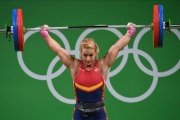 Lydia Valentín, camino de la medalla de bronce.-AFP / GOH CHAI HIN
