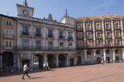 El Ayuntamiento de Burgos, en el número uno de la Plaza Mayor.-ISRAEL L. MURILLO