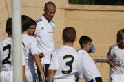 Guti, con los alevines del Madrid, en el 2013.-EL PERIÓDICO