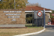 La entrada del centro penitenciario de mujeres de Alcalá de Guadaira, en Sevilla.-Foto:   EFE / JOSÉ MANUEL VIDAL