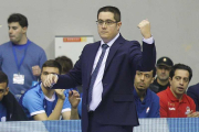 Epi da instrucciones durante un partido.-SANTI OTERO