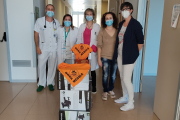 Javier Díaz Gálvez, hematólogo, Raquel González Diego, jefa de Enfermería, Pilar de Vicente, jefa del servicio de Hematología, Rocío Saiz Santamaría. vicepresidenta ADMOBU. y María José Mahave Espino, presidenta ADMOBU. ECB