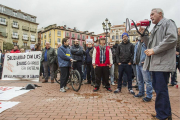 Diego Cañamero, portavoz del sindicato andaluz de Trabajadores, acudió a la concentración.-SANTI OTERO