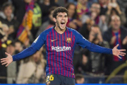 Carles Aleñá celebra su gol..-